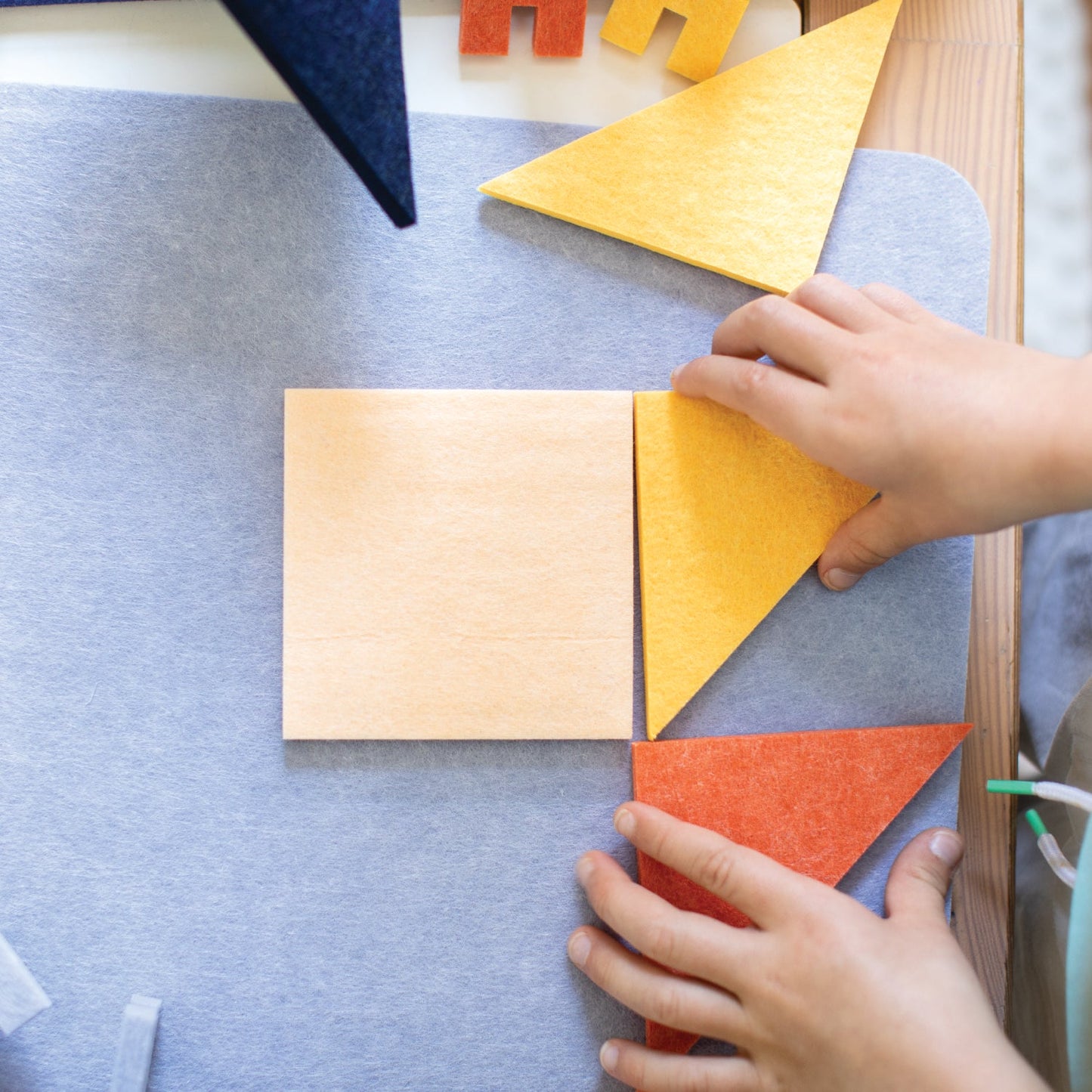 interlocking blocks classic set + felt board